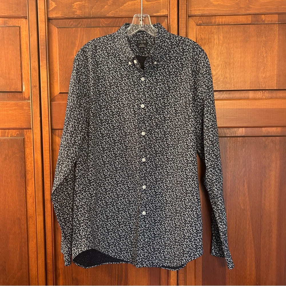J. Crew Navy and White Casual Flex fit Button Down Shirt size Medium